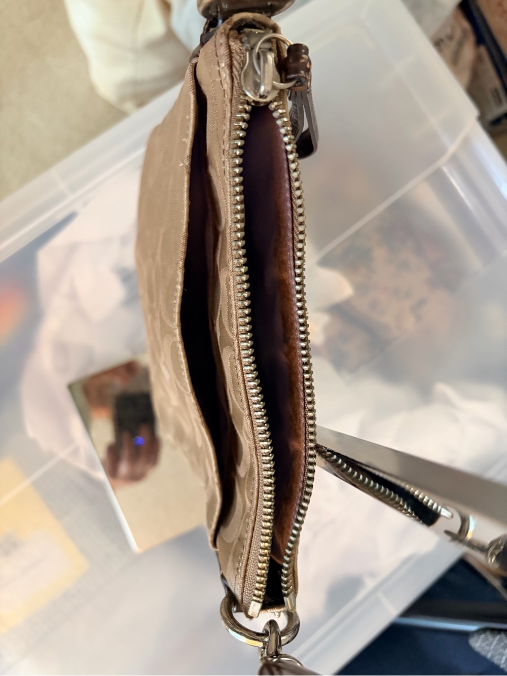 Coach Beige and Brown Signature Crossbody Bag with Turn-Lock - Picture 3 of 10